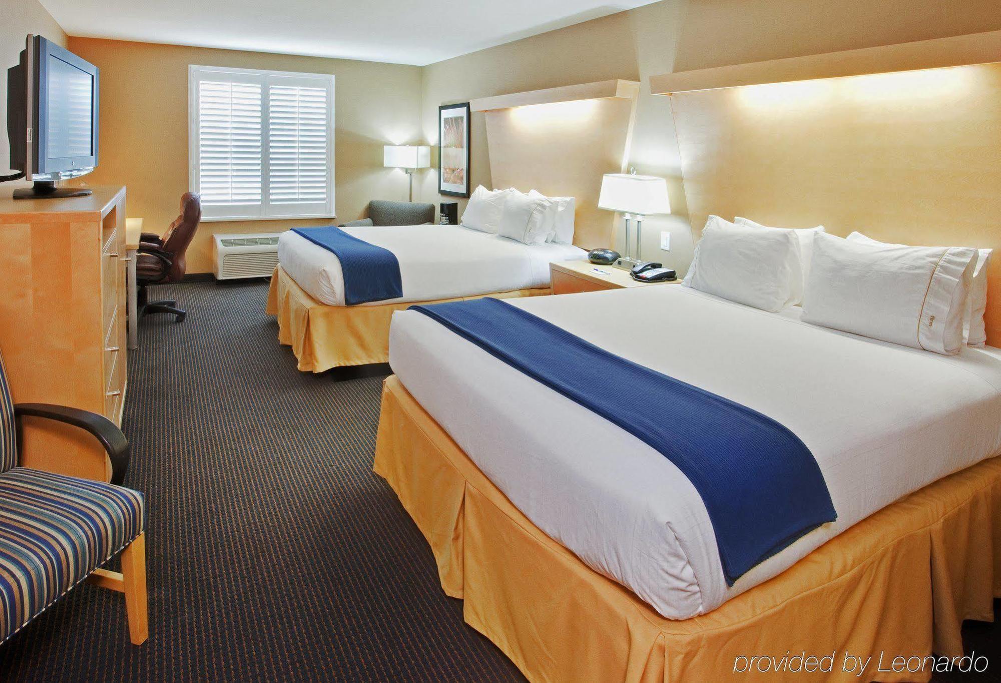 Holiday Inn Express Hotel & Suites Modesto-Salida By Ihg Номер фото